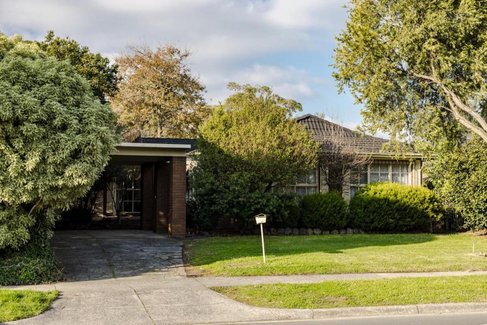 StayAU Cozy Family Comfort Vibrant WIFI 5BRM Glen House in Glen Waverley