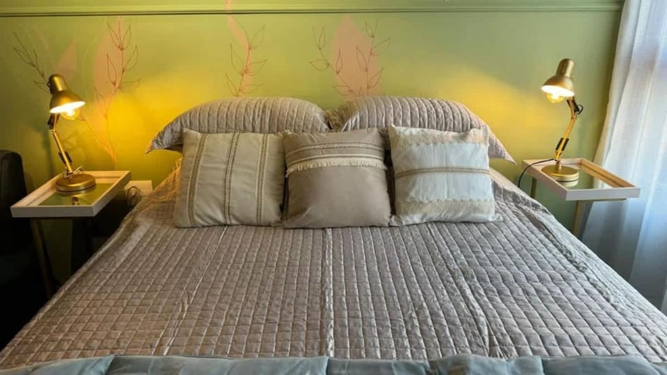 Studio novo cama Queen prox Metrô Paraiso IVM34 Apartment in Sao Paulo City