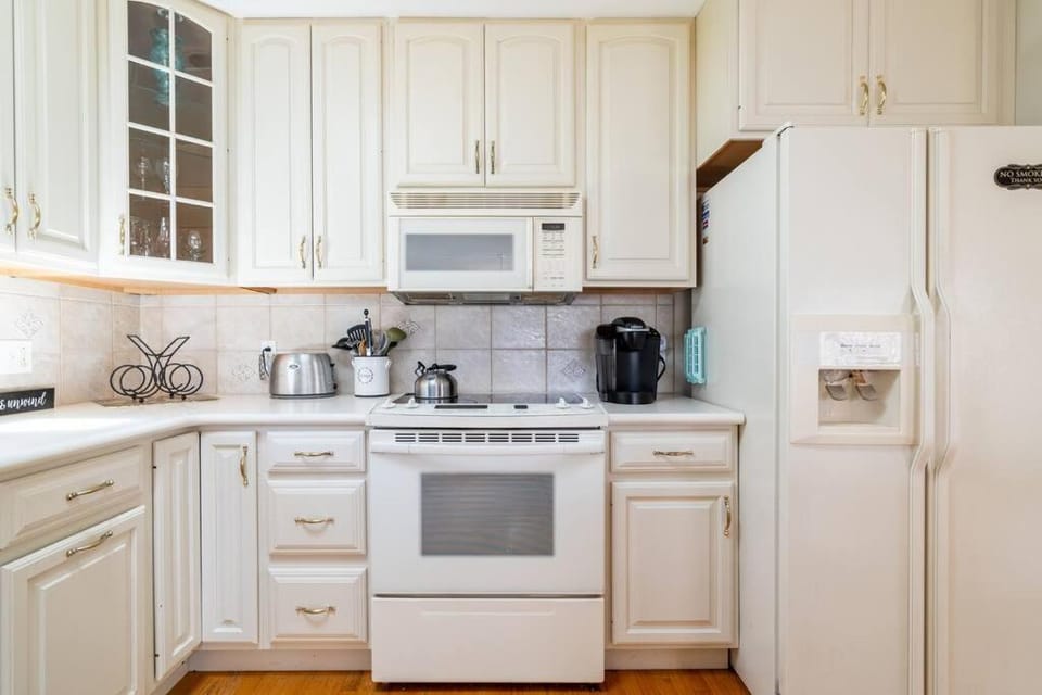Berkshire Vacation Home in Lee - Pool is Open! House in Lee