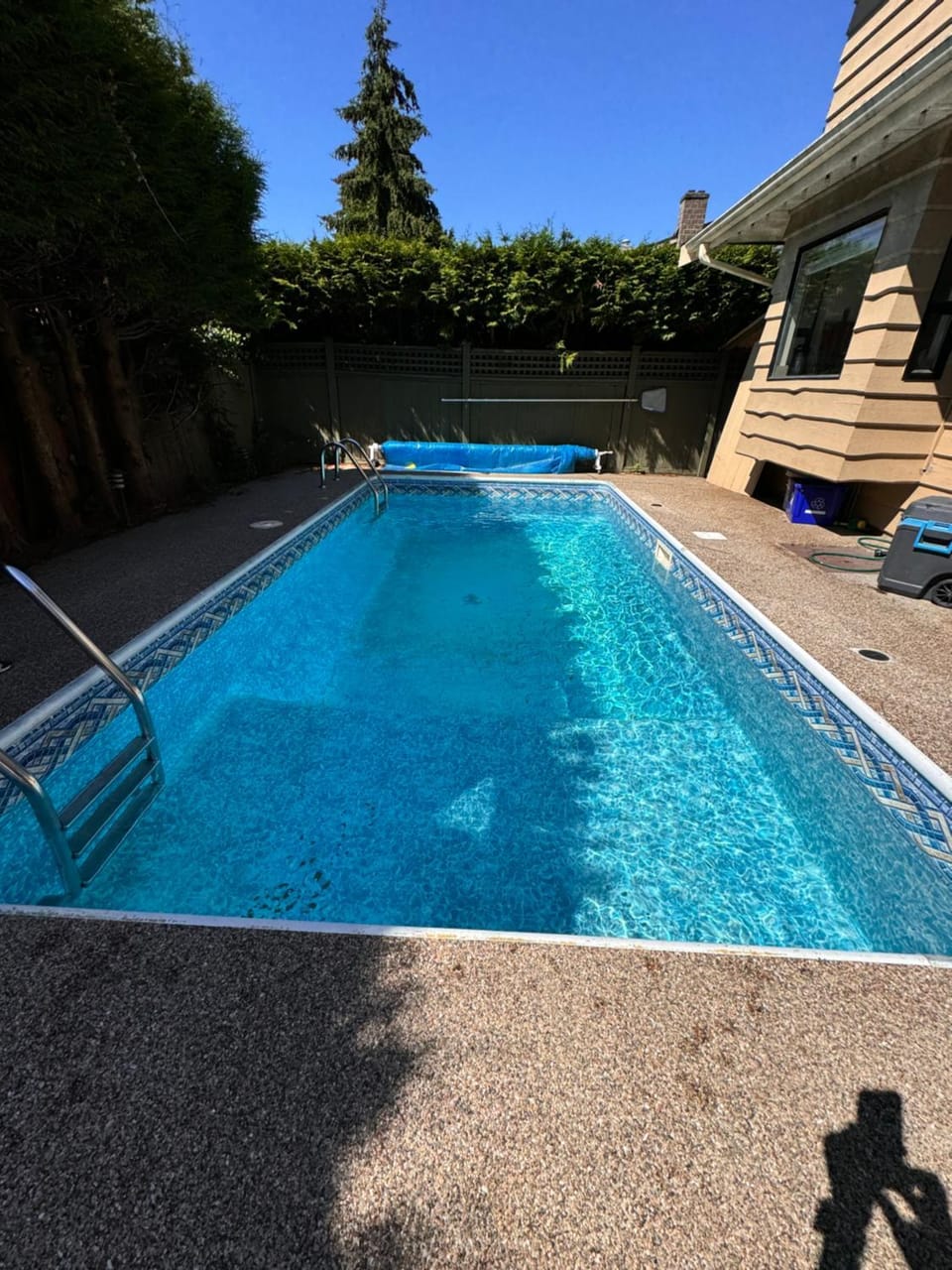 Swimming pool, Swimming pool