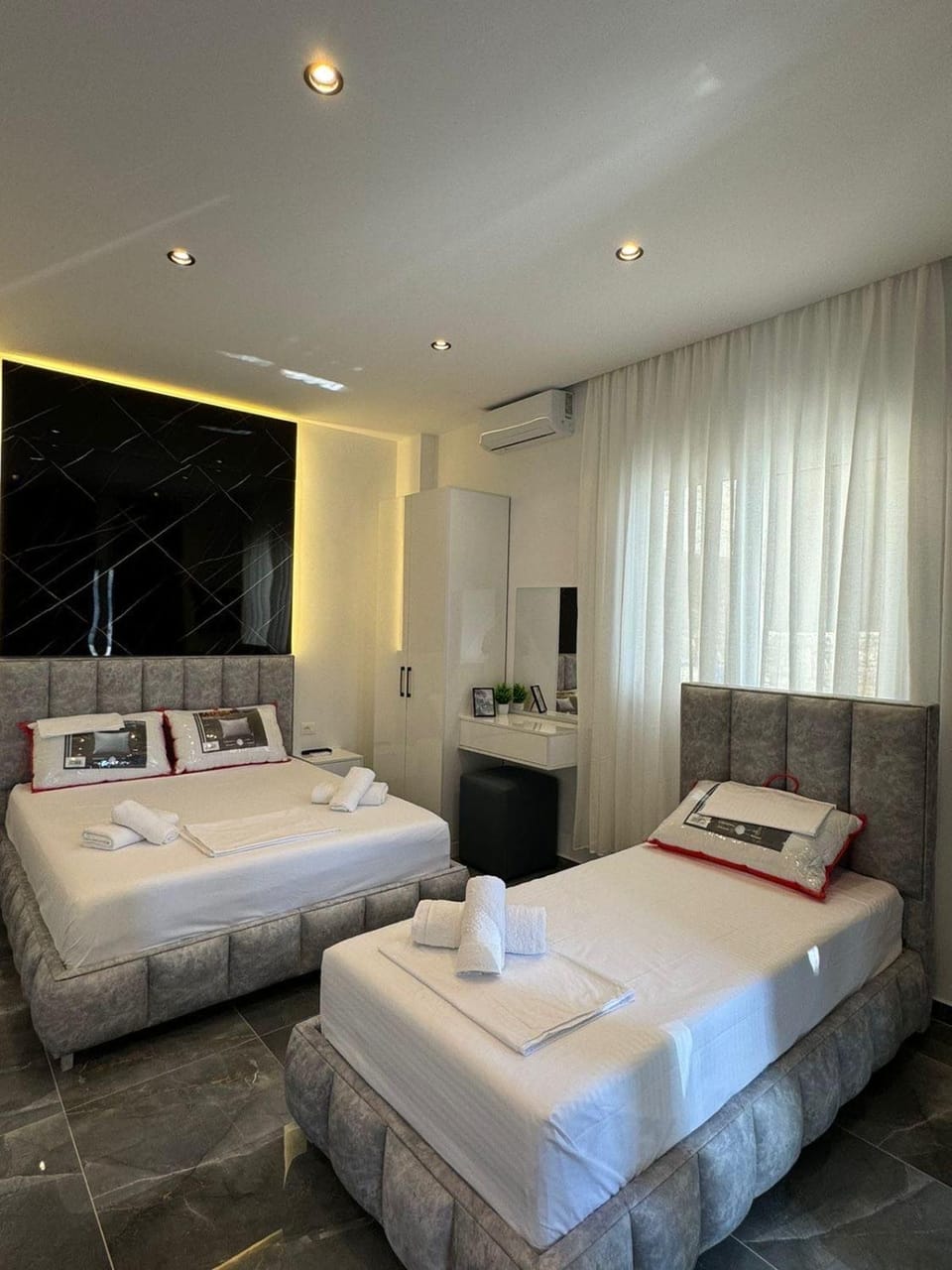 Nōya Suites SR Apartment hotel in Sarandë