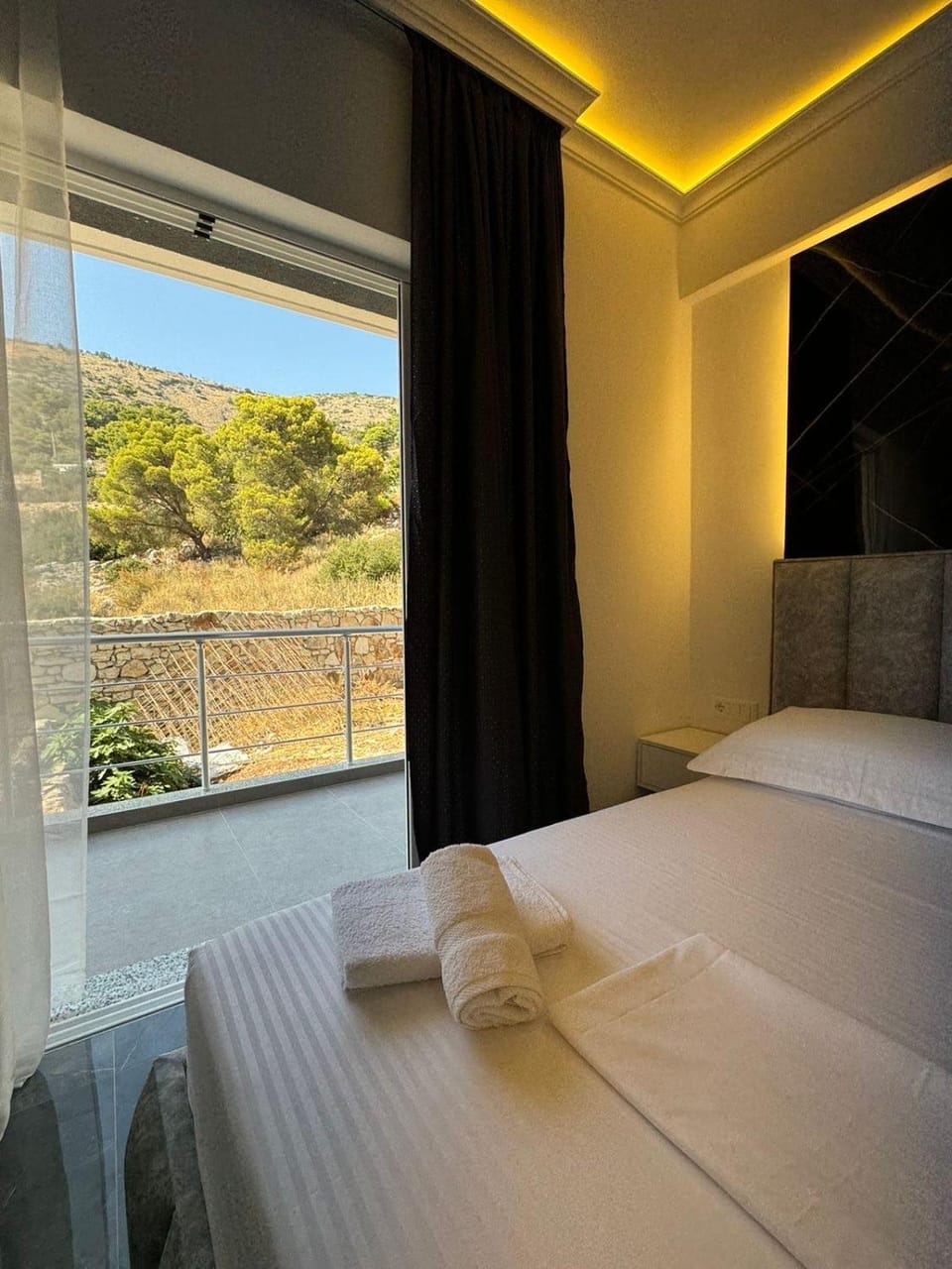 Nōya Suites SR Apartment hotel in Sarandë