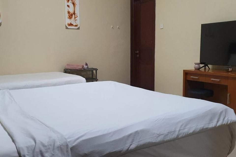 Setinggi - 3BR private pool, Renon, 10m to Beach House in Denpasar