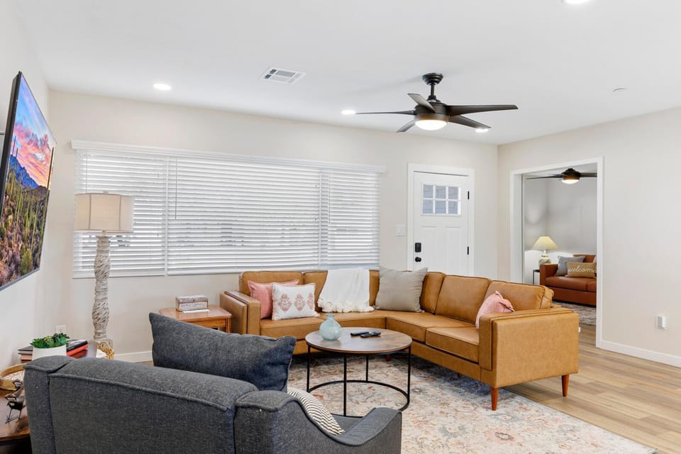 Old Town Oasis - 3BR Home with Fire Pit House in Scottsdale