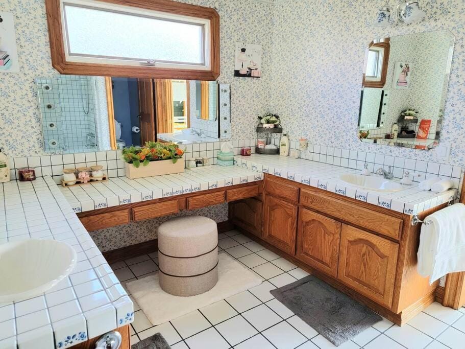 Luxury Hill Villa with Spectacular View Apartment in Anaheim Hills