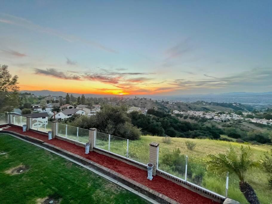 Top of the World Anaheim View Home House in Anaheim Hills