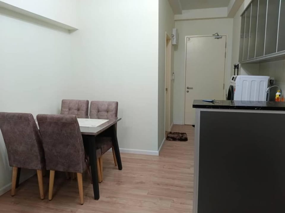 Humaira Dian Residency Studio Homestay 360sqft Apartment in Selangor, Malaysia