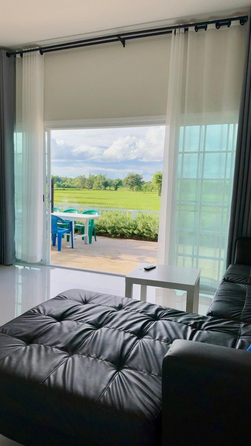 Natural landscape, View (from property/room), Balcony/Terrace, Living room, Seating area