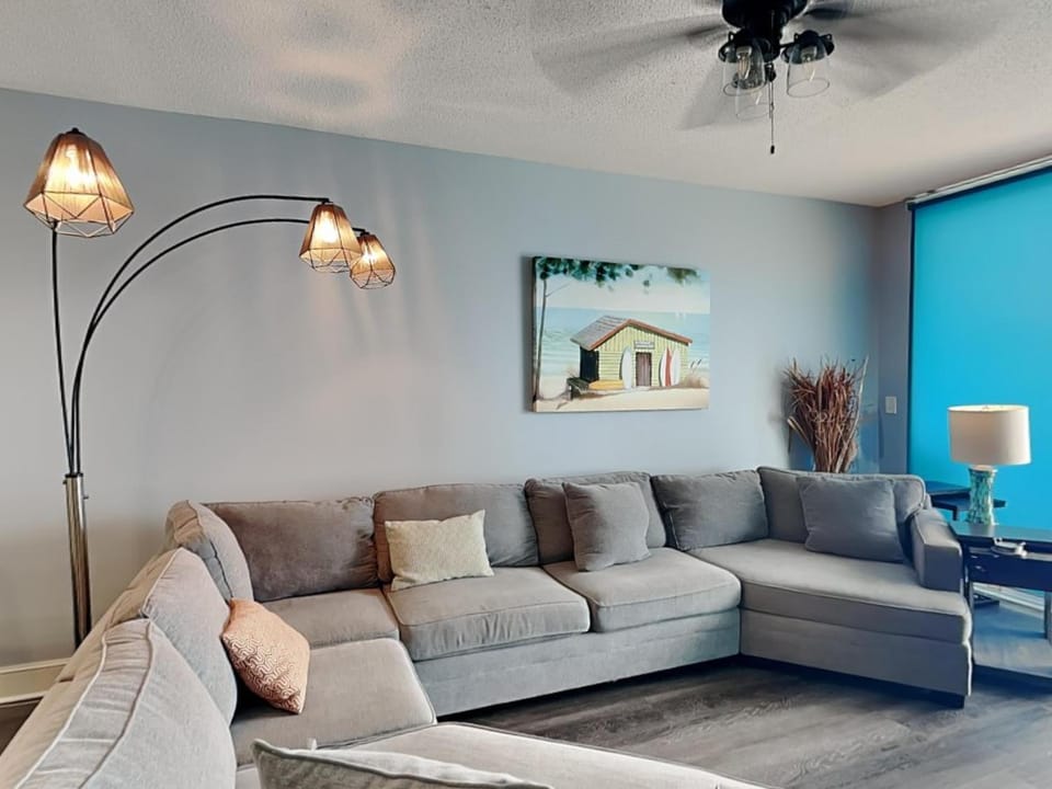 Living room, Seating area, furniture