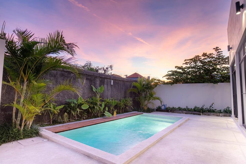 Day, Garden, View (from property/room), Garden view, Pool view, Swimming pool, Sunset