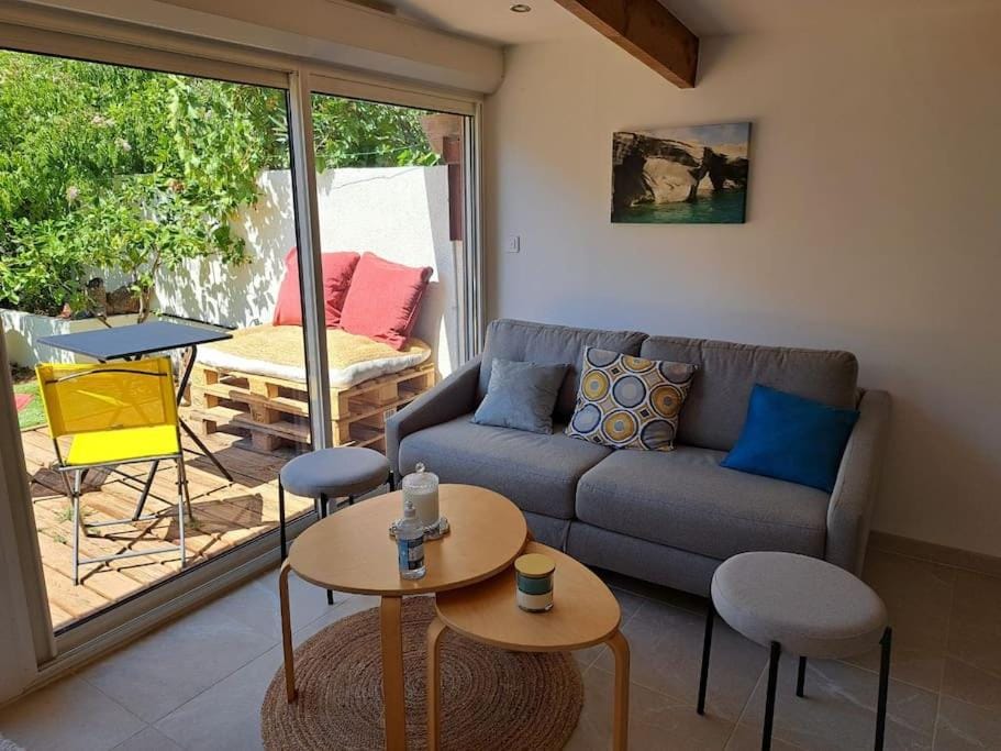 Les Bruyères Apartment in Marseille