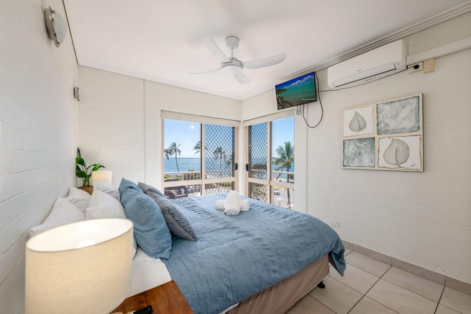 Shoreline Apartments - Unit 15 Apartment in Bargara