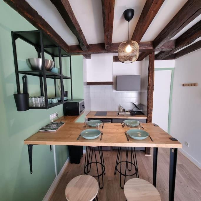 Au perchoir duplex dans le centre historique Orleans Apartment in Orléans
