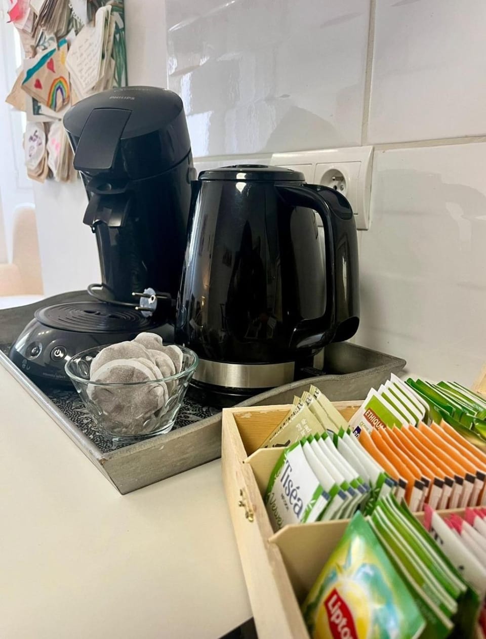 gîte en rdc A 200 m tgv et de la fac A 400 m des places 250 places de parking face au logement Apartment in Arras