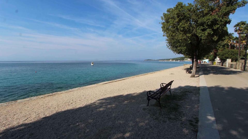 Nearby landmark, Summer, Beach