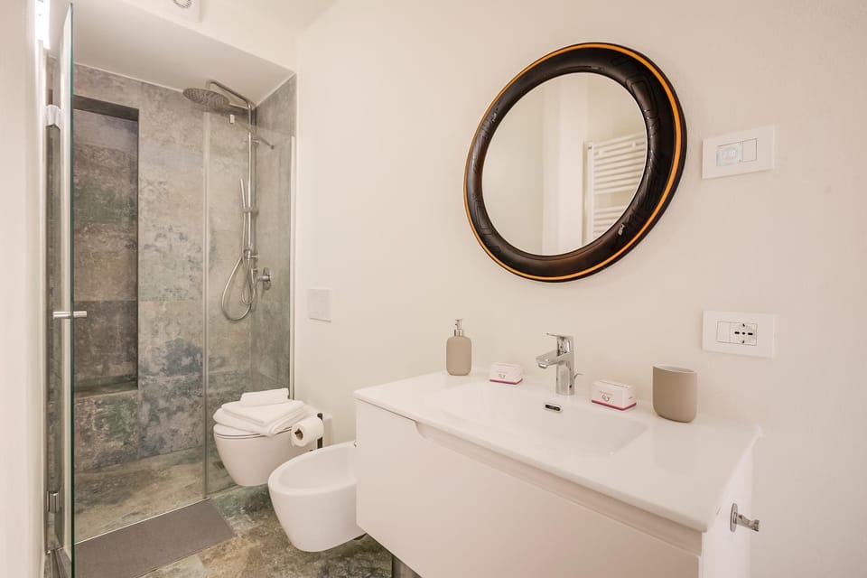 Shower, Bathroom