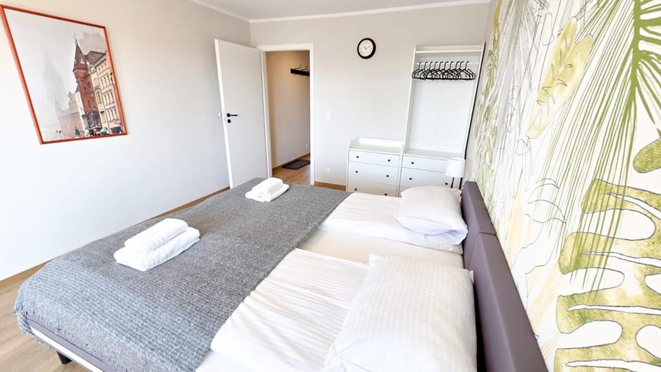 Bed, Photo of the whole room, Bedroom, towels, wardrobe