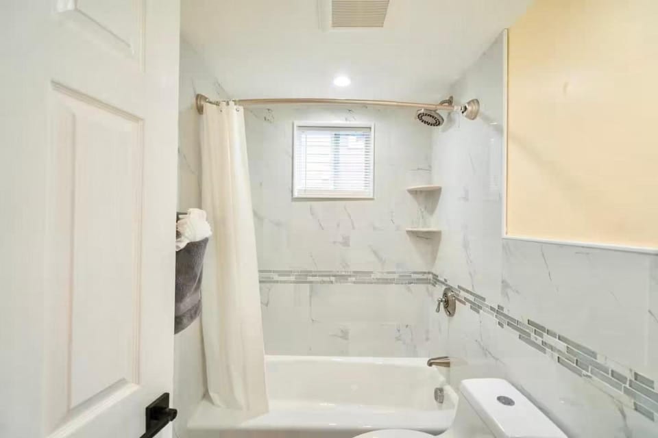 Bathroom, Bath