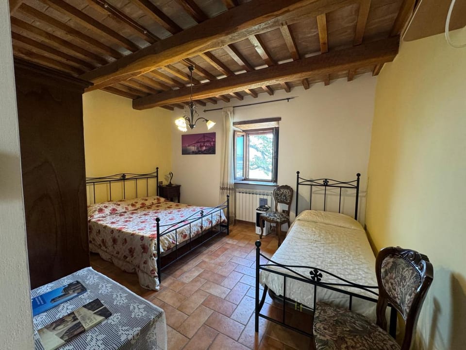 Agriturismo Roccamaia Farm Stay in Marche