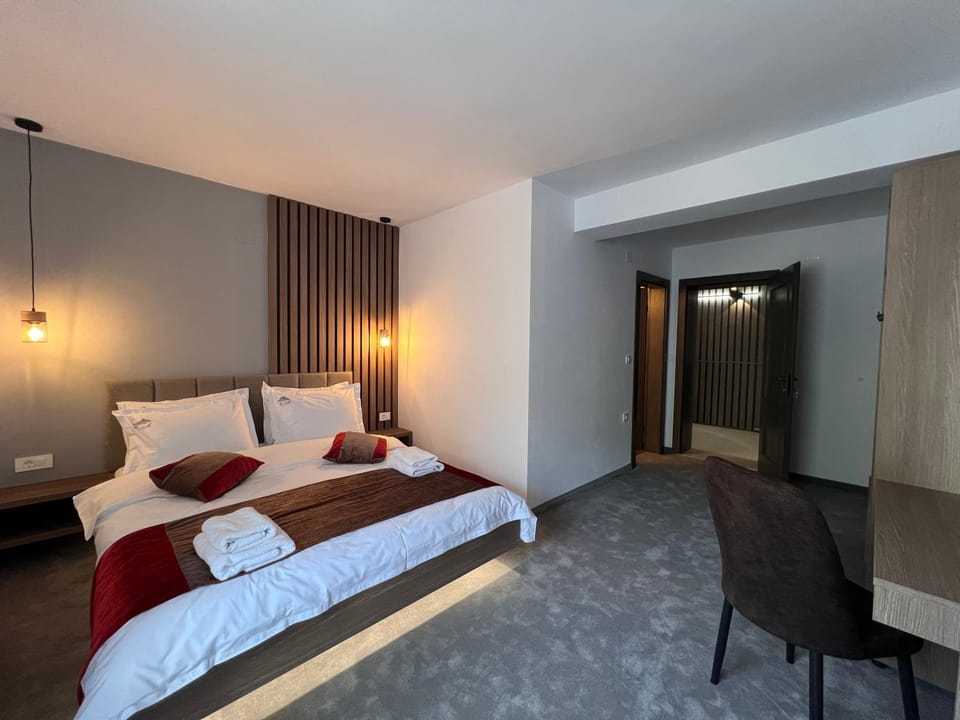 Regina Munților A Bed and Breakfast in Brașov County