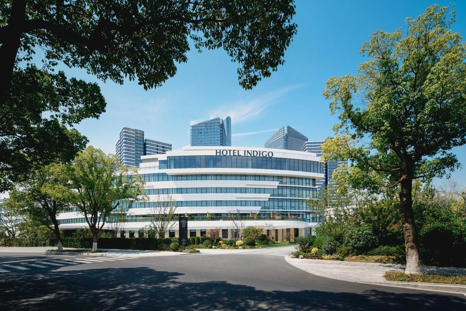 Property building, Day