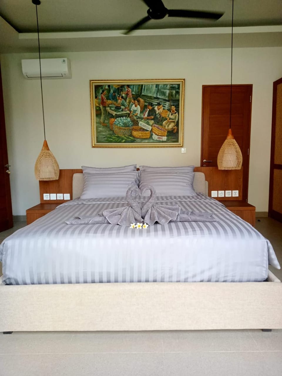 Bedroom, air conditioner