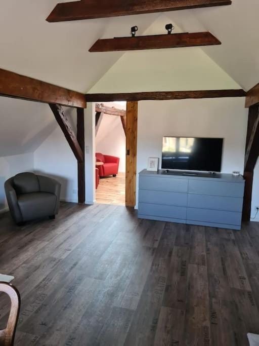 TV and multimedia, Bedroom