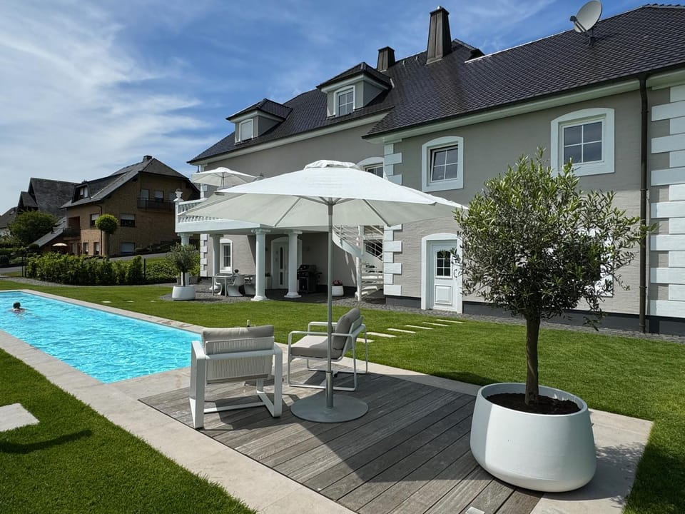 Destino - FeWo bei COCHEM mit beheiztem Pool Apartment in Cochem-Zell