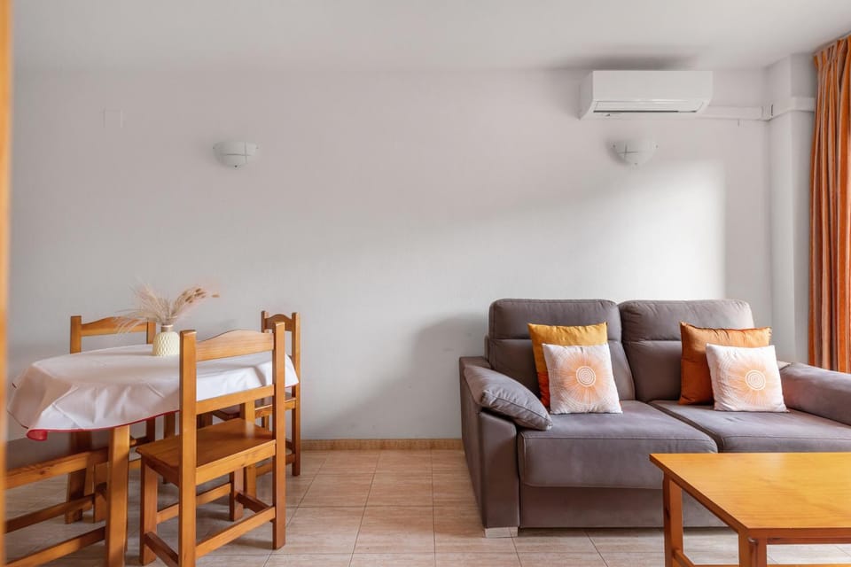 Homely Apartments Sol Y Mar Apartment in Torrevieja