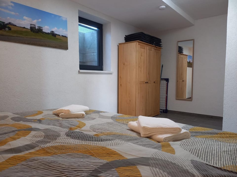 Living room, Bedroom