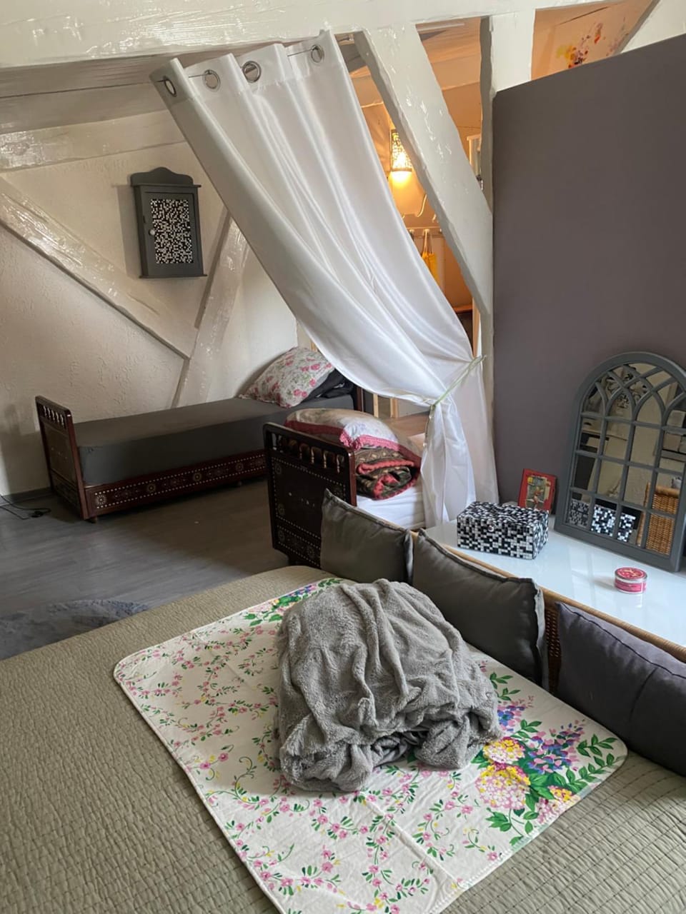 Bed, Bedroom