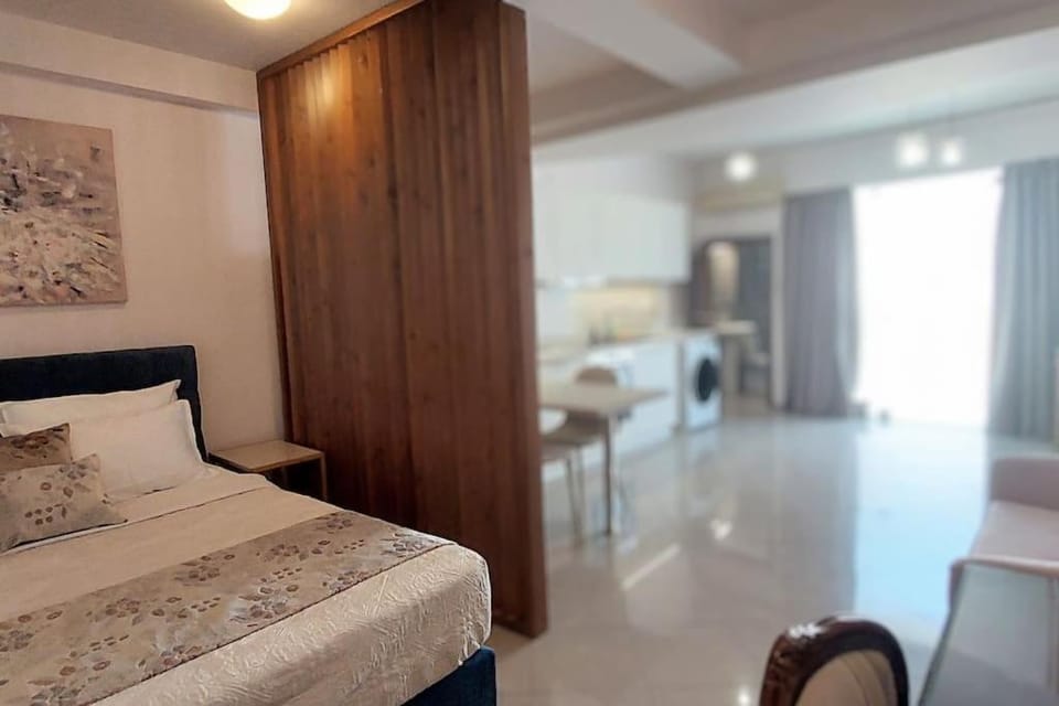 Bed, Living room, Photo of the whole room, Seating area, Bedroom