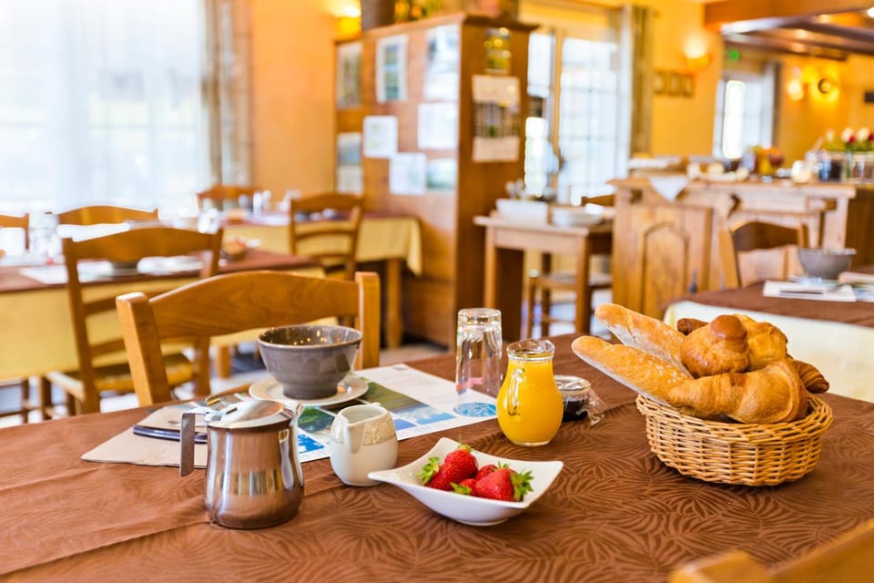 Restaurant/places to eat, Food and drinks, Food, Breakfast, Drinks