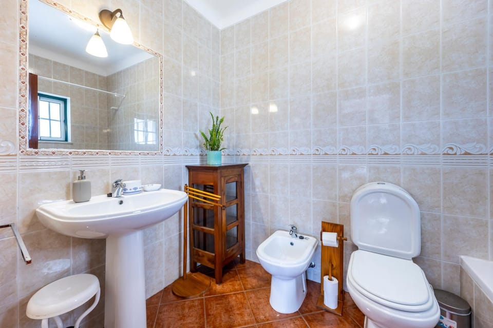 Toilet, Bathroom