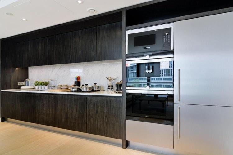 High level near Canary Wharf-O2-Excel-London Bridge-Waterloo-Westminster-Bond street Apartment in London