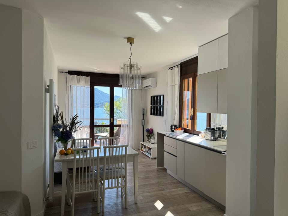 Marta Apartment in Stresa