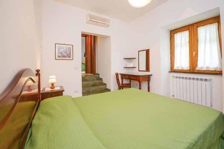 Bedroom, air conditioner