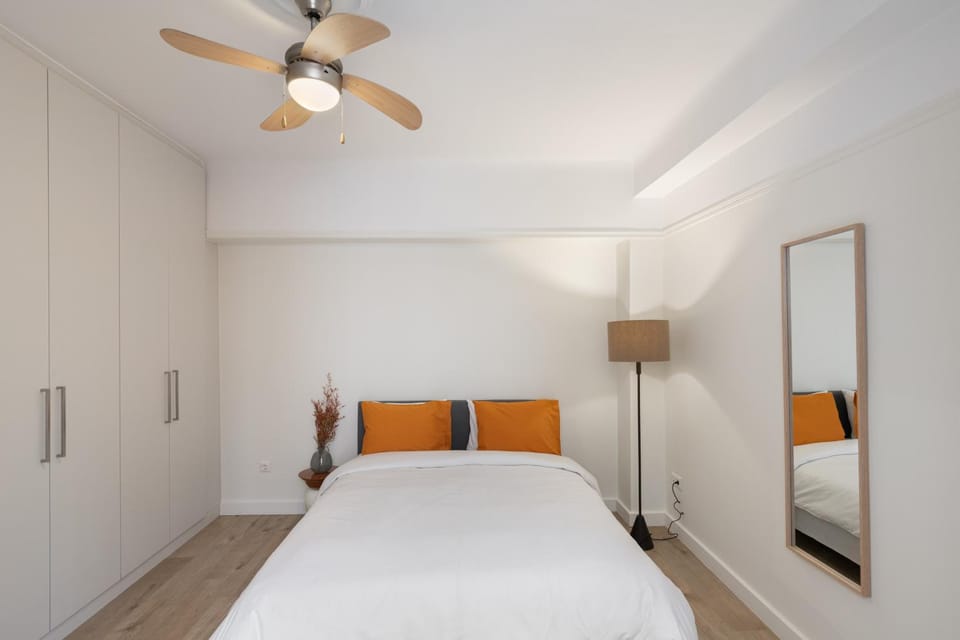 Bed, Photo of the whole room, Bedroom, wardrobe