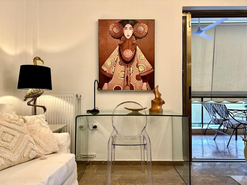 Photo of the whole room, Decorative detail, Seating area