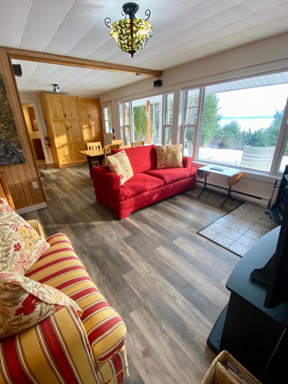 Living room, Seating area
