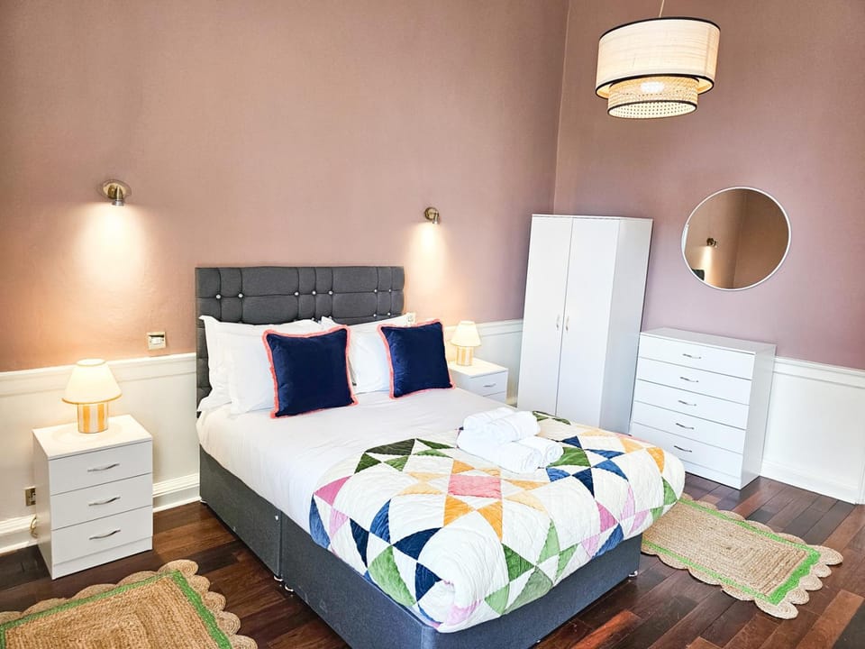 Bed, Bedroom