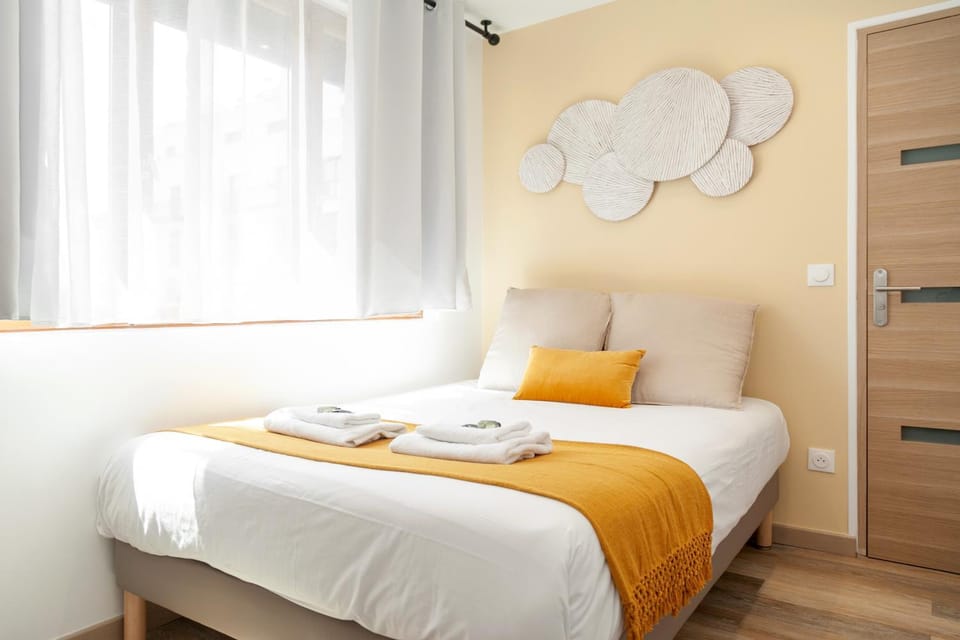 Hoche Apartment - PSG Apartment in Pantin