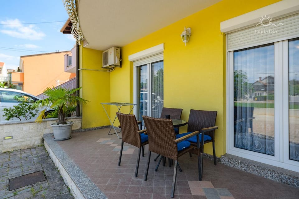 Balcony/Terrace, Dining area