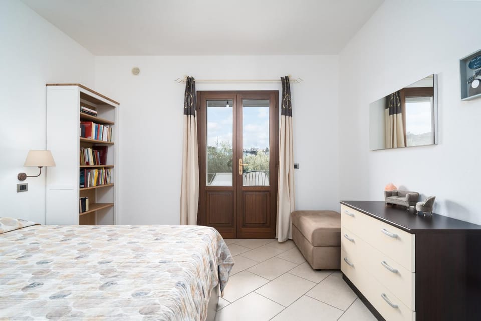 Property building, Living room, Bedroom