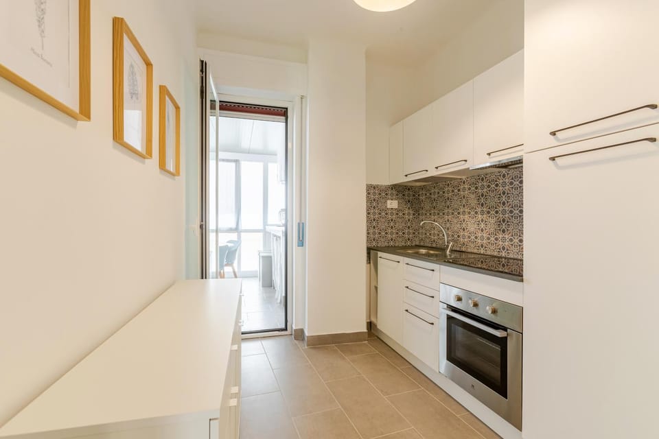 2 Camere Indipendenti, In pieno Centro con Veranda Apartment in Sanremo