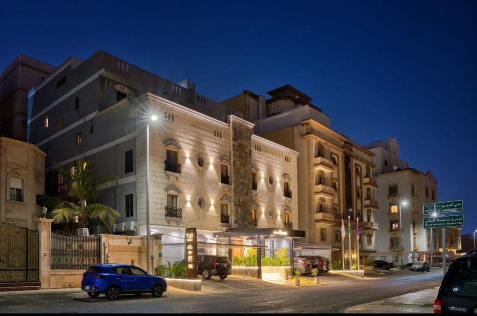 Property building, Street view, Parking