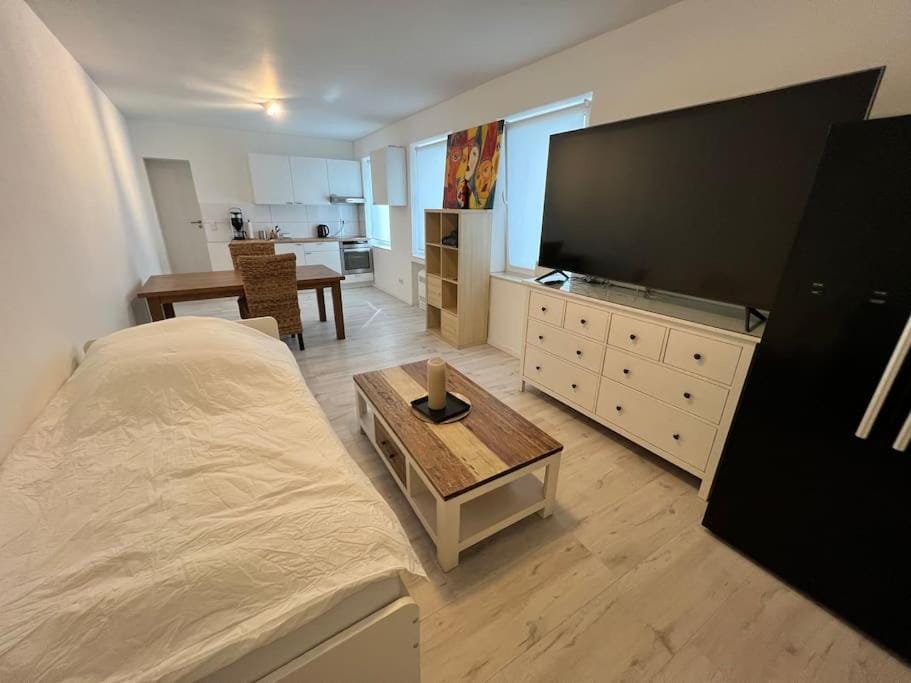 Living room, Photo of the whole room