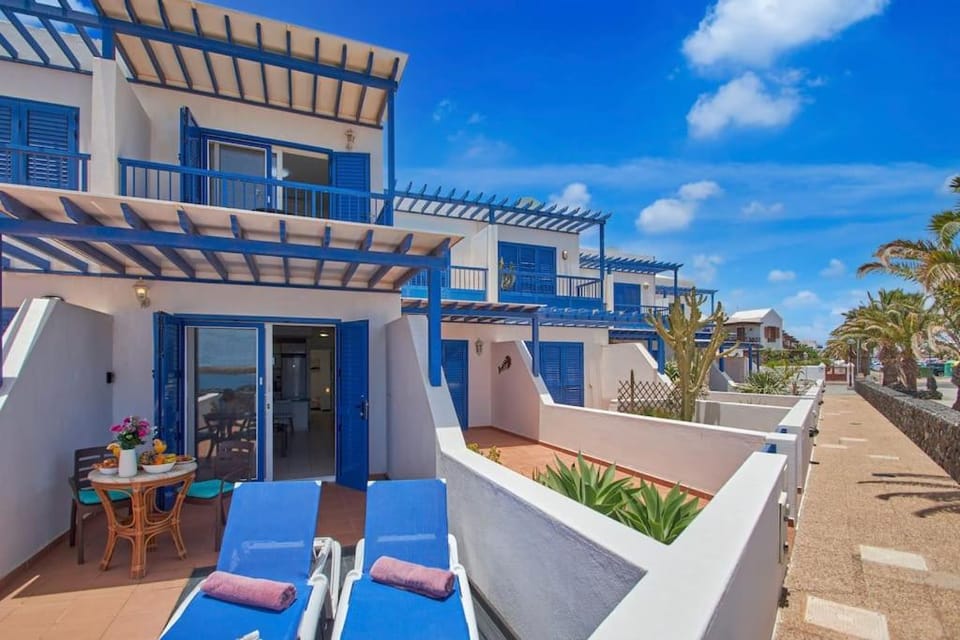 Duplex Ilic Sea Views,Front Line,10 Min to Marina Apartment in Playa Blanca