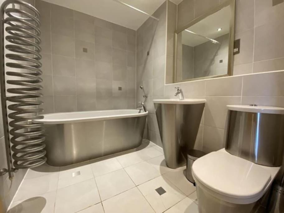 Cardiff City Centre Retreat Apartment in Cardiff