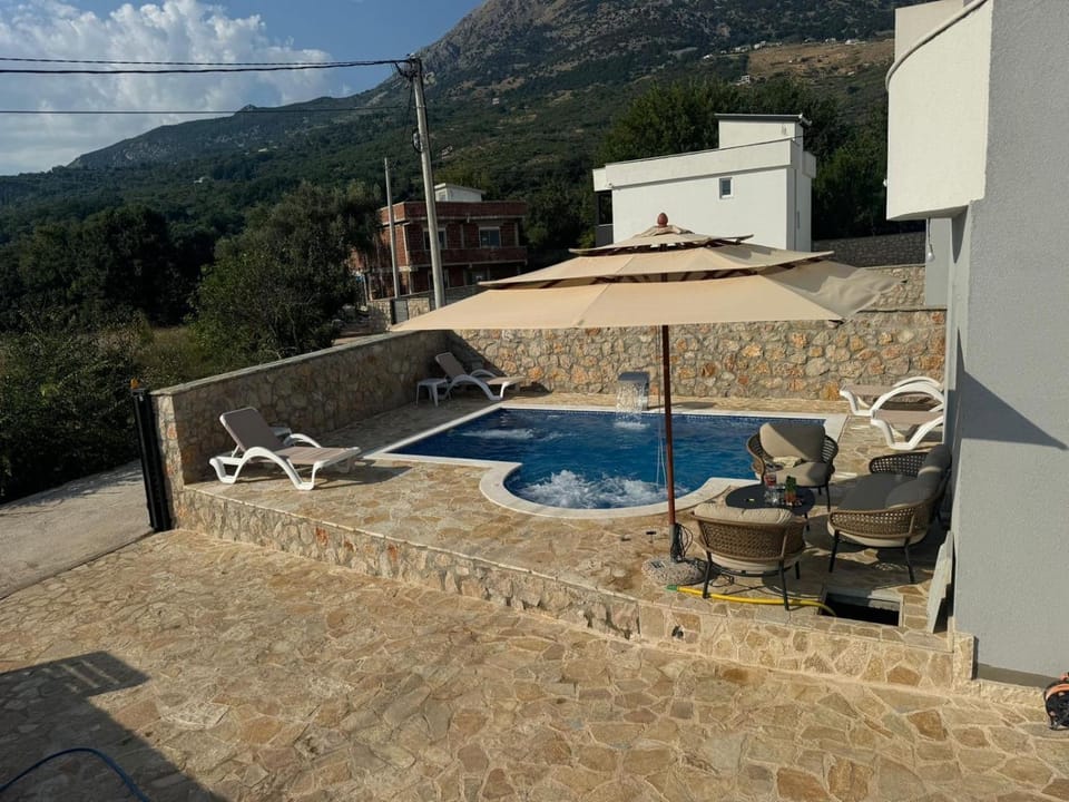 Villa SA Villa in Ulcinj Municipality